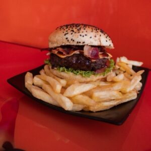 Burguer Croc Bacon/Fritas — Carne